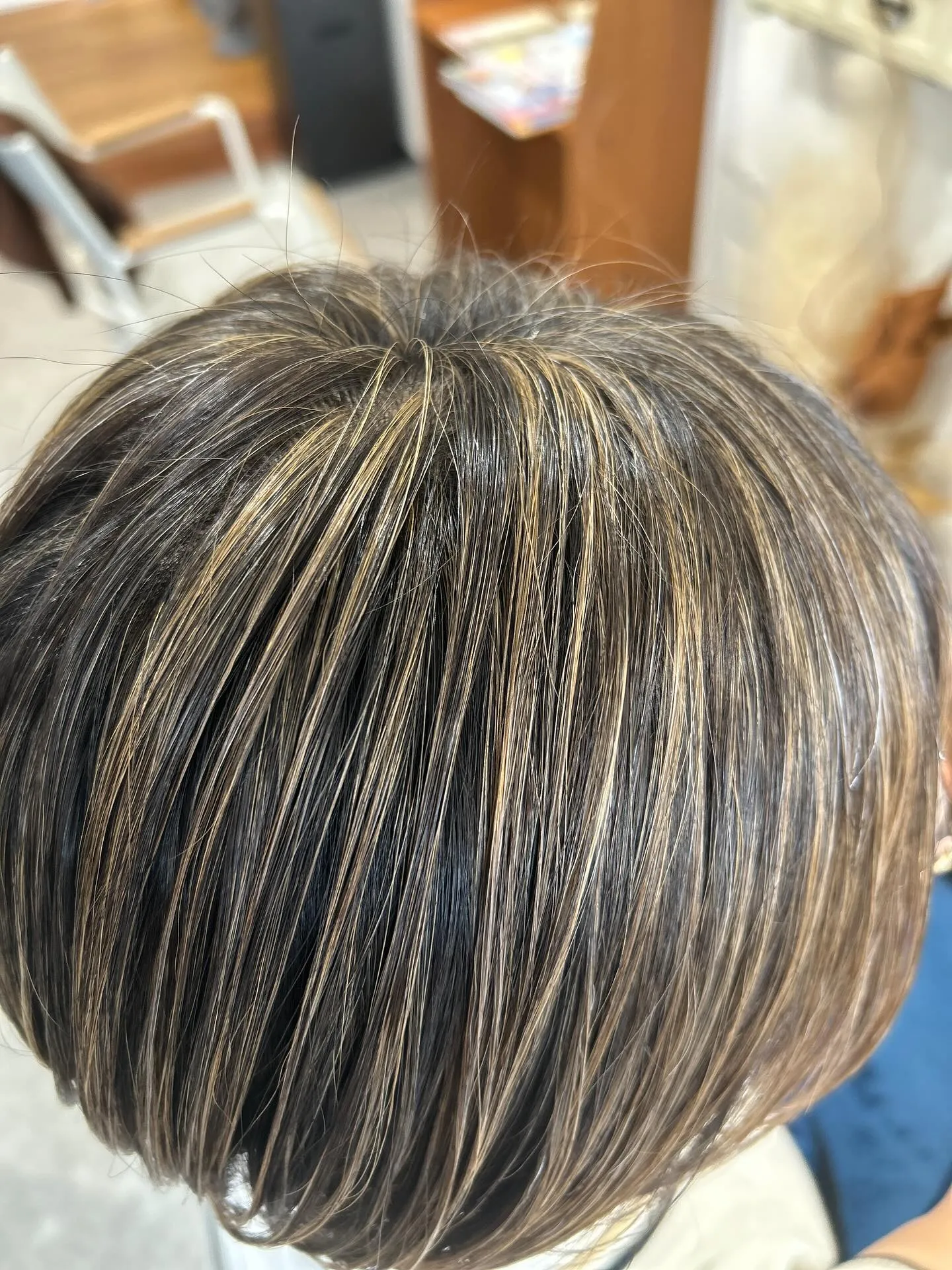 【ハイライトリタッチ×カット】