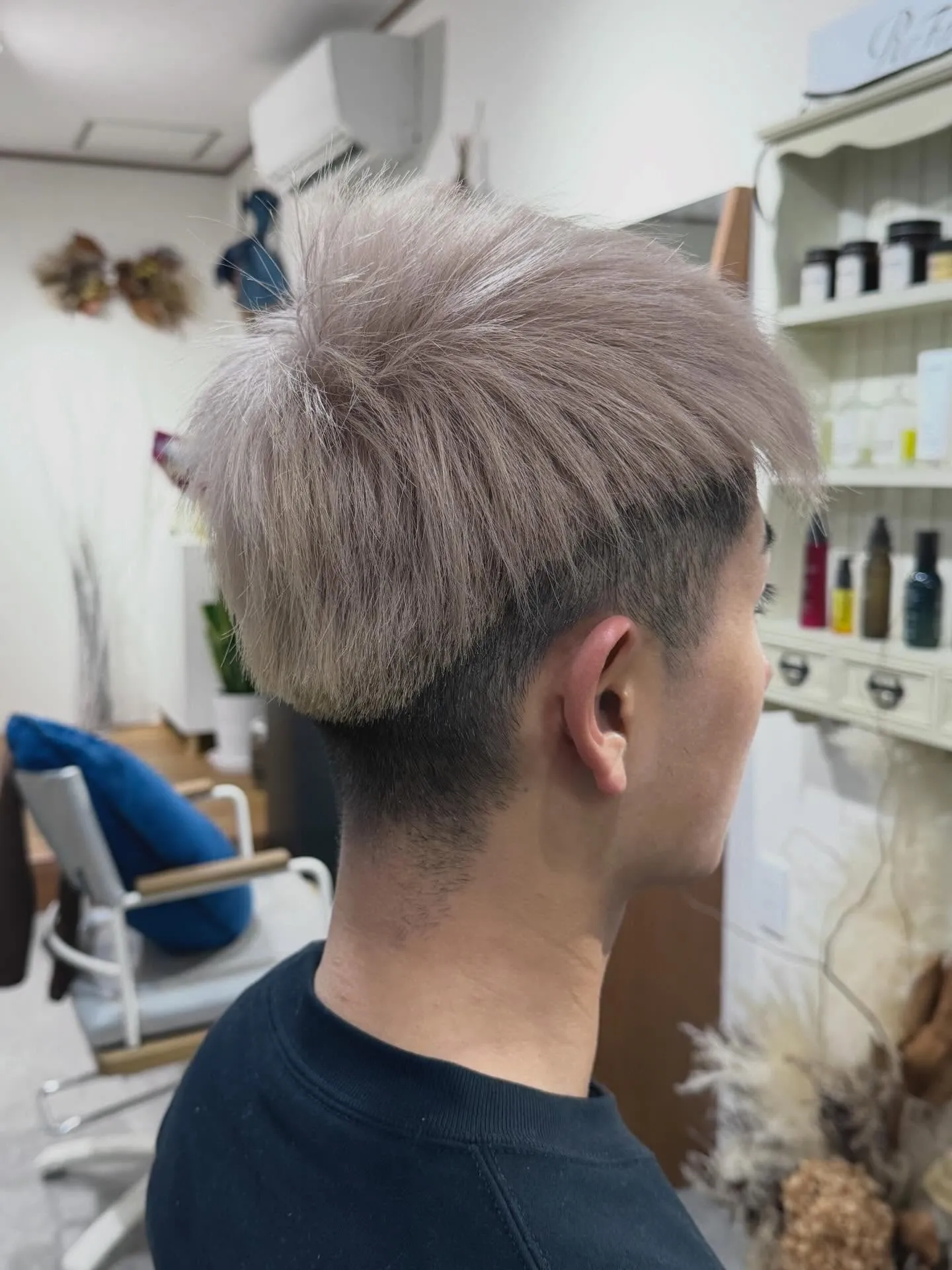 【ホワイトブリーチ】